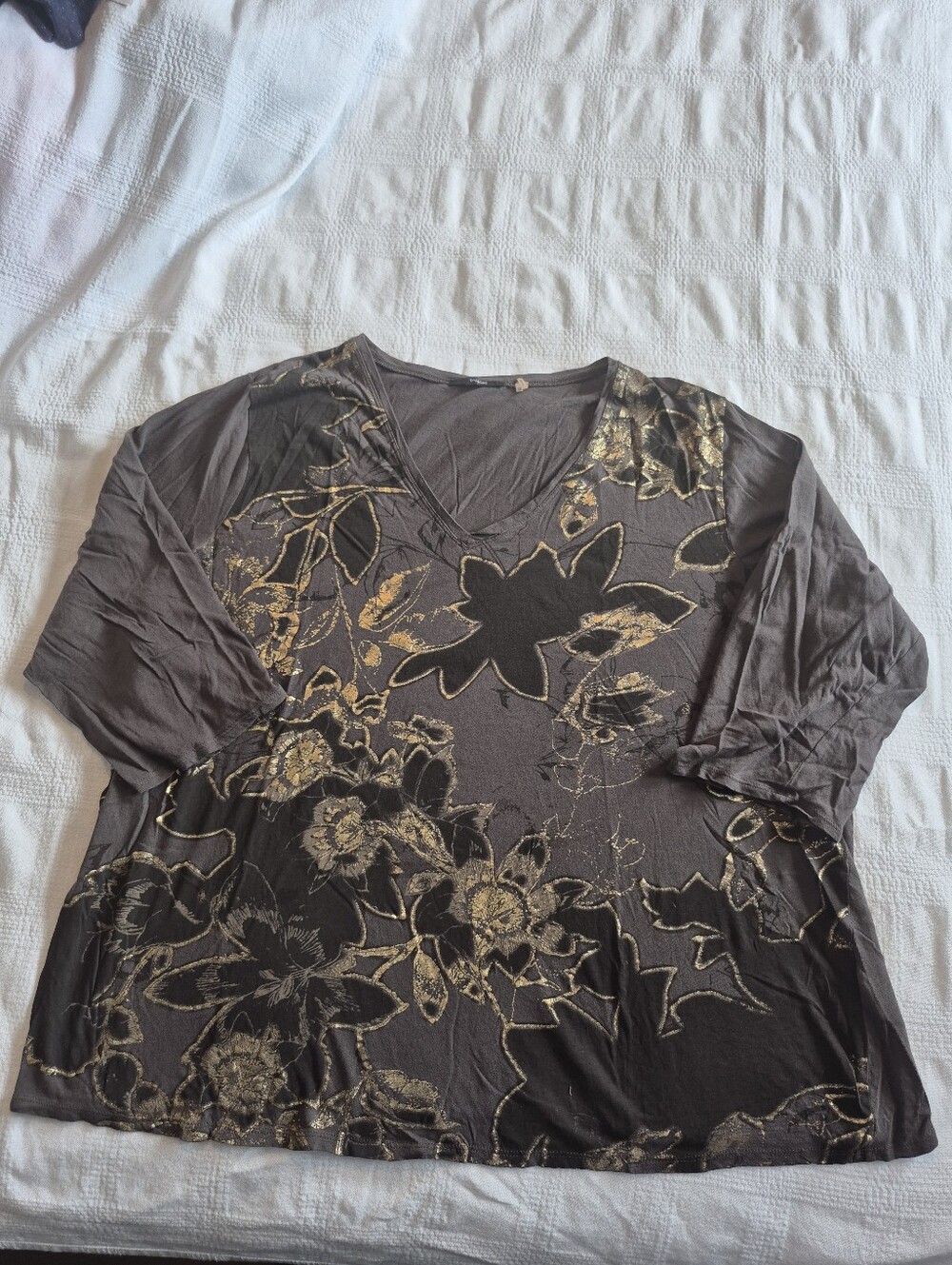 Tahari women's 3X dark taupe with brown & gold design GUC